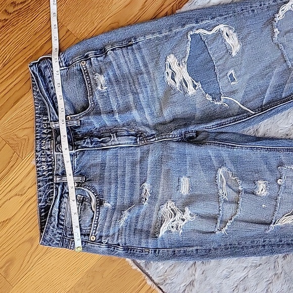 American Eagle Tom Girl Hi-Rise Distressed Jeans, Women's Size 6 Long - Picture 2 of 10